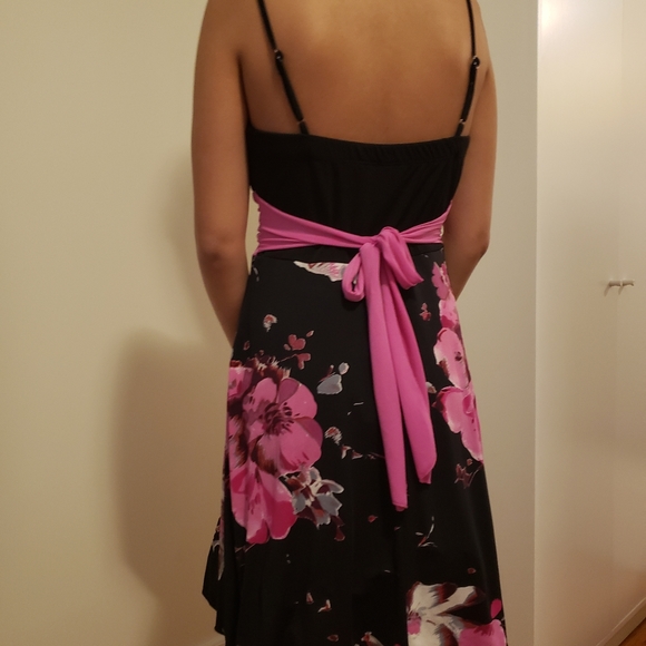 Dress - Picture 1 of 3